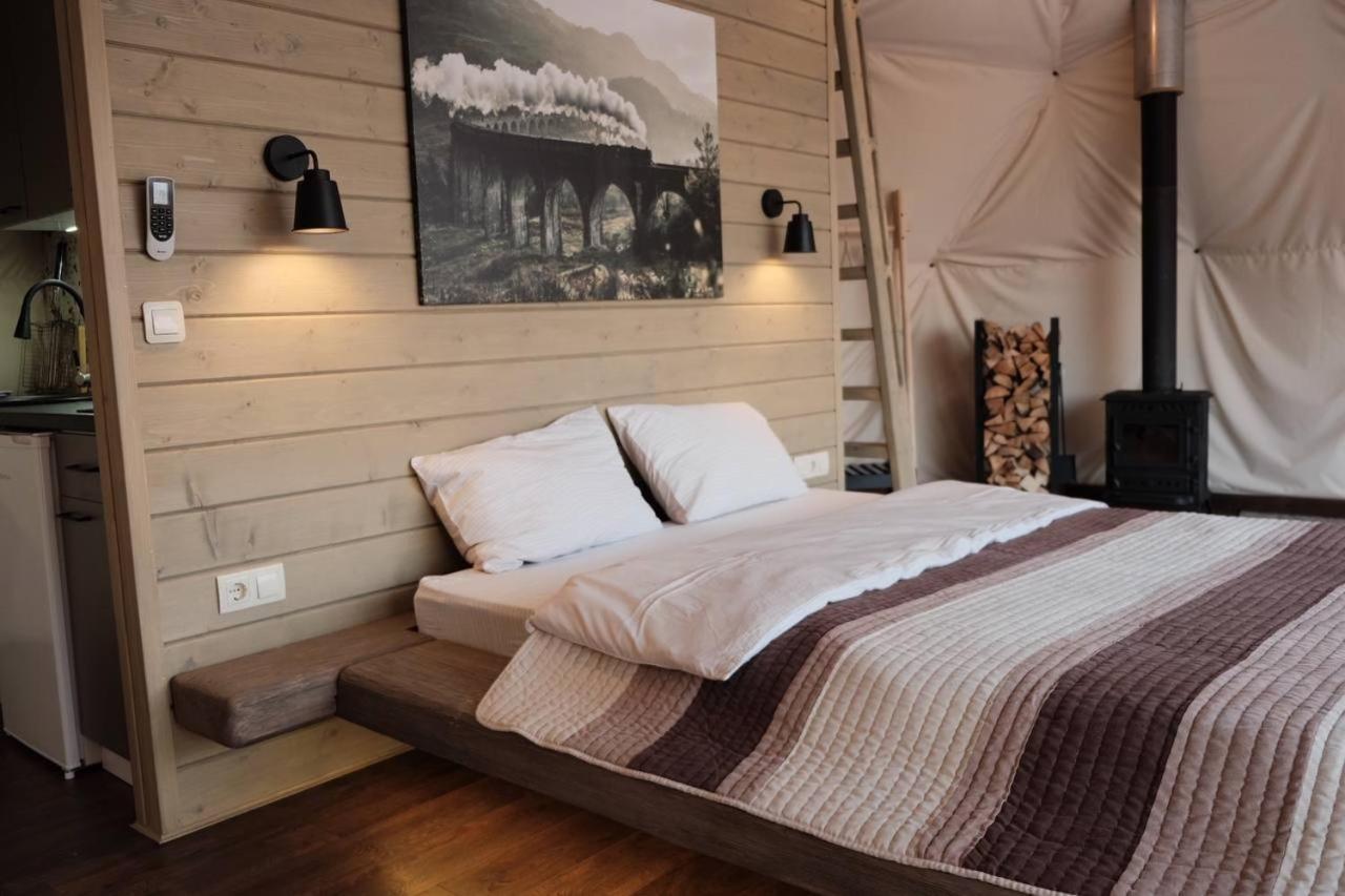Slavskoglamping Hotel Exterior photo